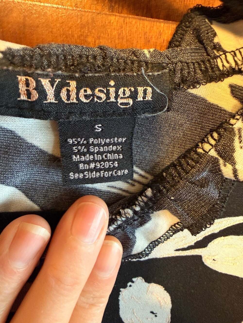 BYdesign Black and White Tulip Print Ruffle Neck Puff Sleeve Blouse - Picture 3 of 4